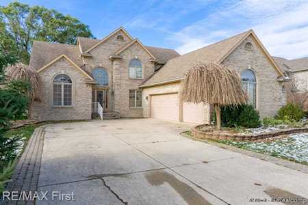 45143 Riverwoods Macomb, MI 48044