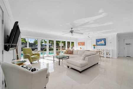 1560 Cleveland Rd Miami Beach, FL 33141