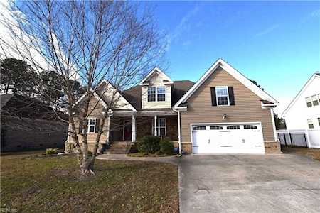827 Jerryville St Chesapeake, VA 23322
