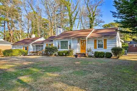 2317 Sterling Point Dr Portsmouth, VA 23703