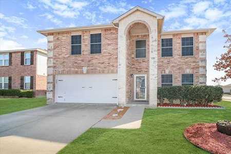 1333 Lauren Drive Burleson, TX 76028