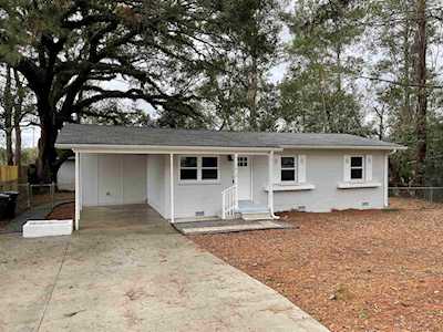 1815 Atkamire Dr Tallahassee, FL 32304