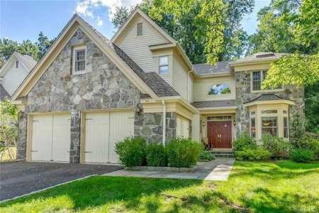 10 Easthaven Lane White Plains, NY 10605