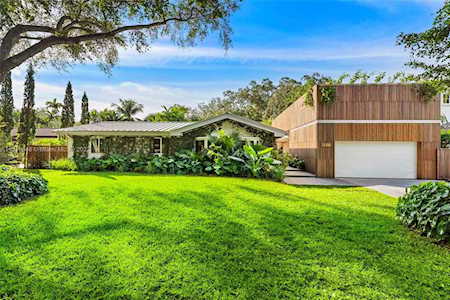 7960 SW 52nd Ave Miami, FL 33143