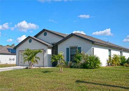 821 La Salle Ave Fort Myers, FL 33913