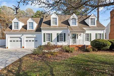 341 Cedar Ln Chesapeake, VA 23322