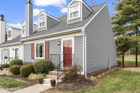 10793 Colonial Woods Ct Louisville, KY 40223