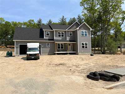 250 East Shore Dr Coventry, RI 02816