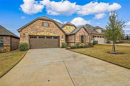 5044 Esplanade Boulevard Highland Village, TX 75077