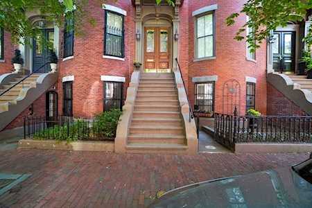 124 Pembroke Street #1 Boston, MA 02118