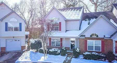 209 N Hill Ln Chesapeake, VA 23322