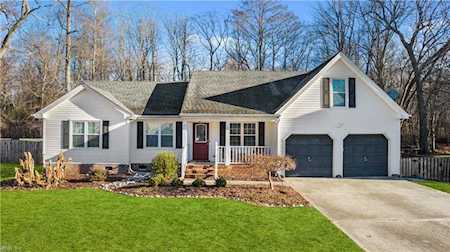 2632 Twin Cedar Trl Chesapeake, VA 23323