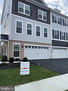 46 Autumn Park Dr Medford, NJ 08055