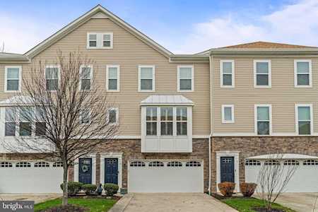 10 Regency Ct Cherry Hill, NJ 08002