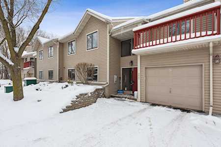 6087 Courtly Alcove #C Woodbury, MN 55125