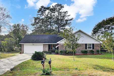 102 Swan Dr Summerville, SC 29485