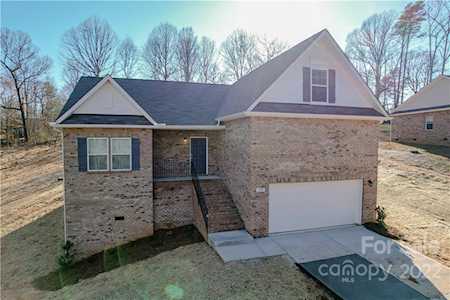 175 Winding Brook Way Statesville, NC 28625