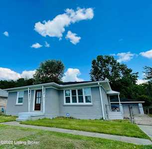 4809 Imperial Terrace Louisville, KY 40216