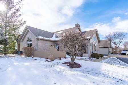 1955 Timberview Dr #1955 Joliet, IL 60431