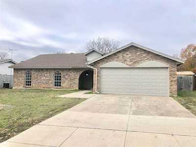 7609 Oak Ridge Drive North Richland Hills, TX 76182