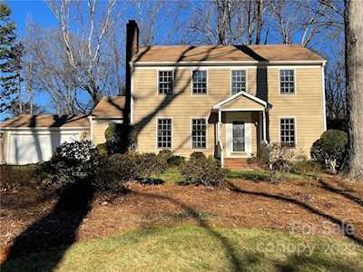4607 Crooked Oak Ln Charlotte, NC 28226