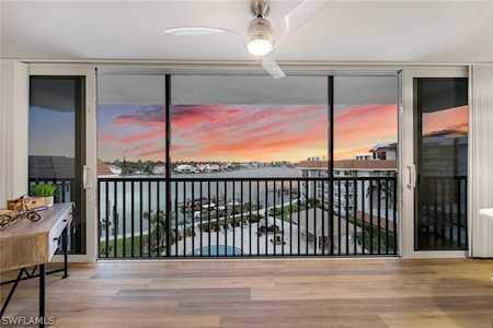 222 Harbour Dr #508 Naples, FL 34103