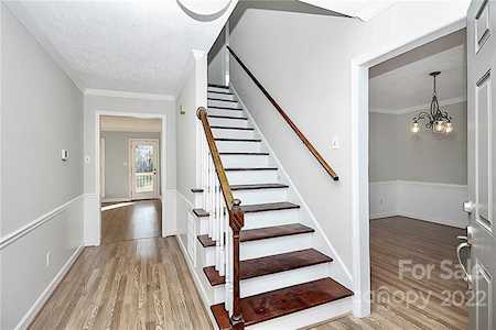 1201 Windy Hill Ln Matthews, NC 28105