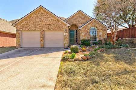 8210 Carter Street Lantana, TX 76226