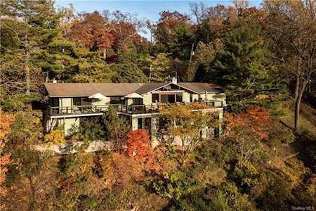 49 (45) Quaker Bridge Road Ossining, NY 10562