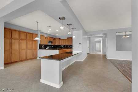 4055 Galiceno Dr Las Vegas, NV 89122