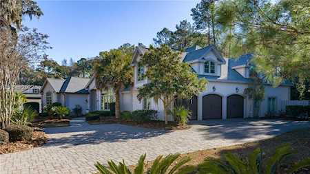 99 Farnsleigh Ave Bluffton, SC 29910
