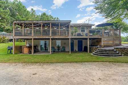 694 Country Lane Clayton, NC 27520