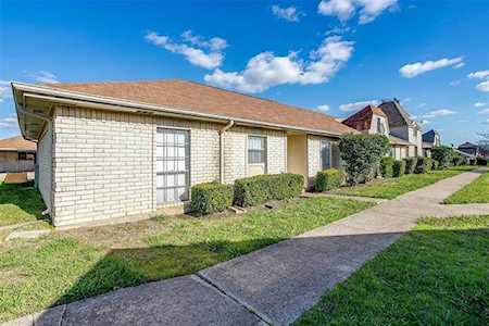 33 W Mountain Creek Drive #7 Grand Prairie, TX 75052