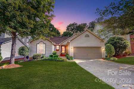 6708 Allness Glen Ln Charlotte, NC 28269
