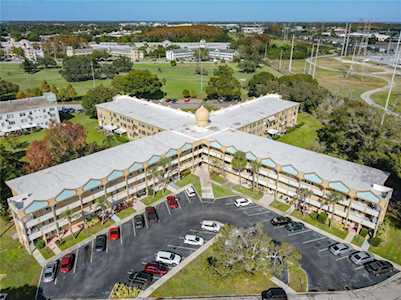 2467 Finlandia Ln #21 Clearwater, FL 33763