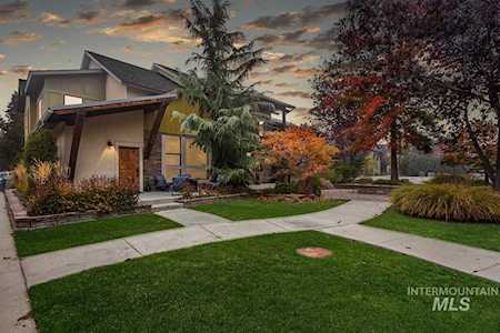 1279 E Lone Creek Dr Eagle, ID 83616