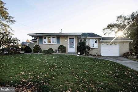 290 Meyner Dr Bellmawr, NJ 08031