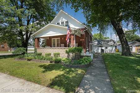 45666 Cass Utica, MI 48317