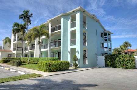 2751 NE 15th St #104 Fort Lauderdale, FL 33304