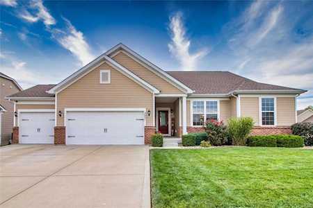 2601 Preston Woods Trl Lake St Louis, MO 63367