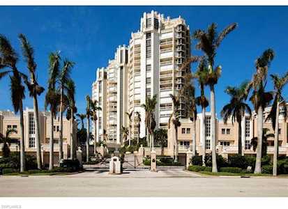 4021 N Gulf Shore Blvd #203 Naples, FL 34103