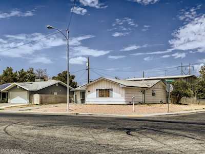 2028 Winterwood Blvd Las Vegas, NV 89142