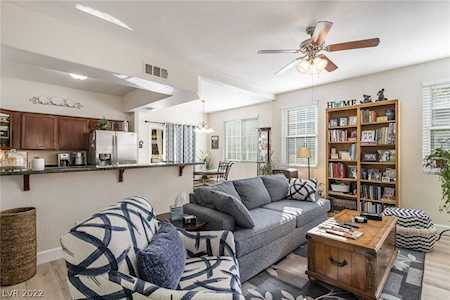10245 King Henry Ave #103 Las Vegas, NV 89144