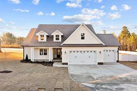 301 Oakhaven Drive Holly Springs, NC 27540