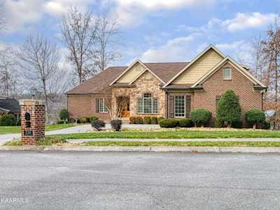 230 Windswept Dr Lenoir City, TN 37772