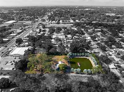 5685 54th Ave N Kenneth City, FL 33709