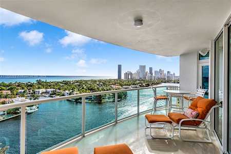 20201 E Country Club Dr #1606 Aventura, FL 33180