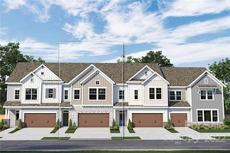 9007 Charles Francis Ln Cornelius, NC 28031