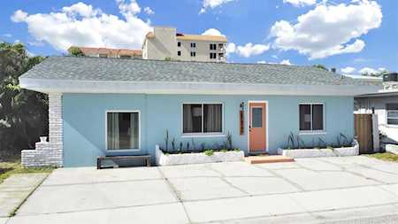 112 178th Ave W Redington Shores, FL 33708