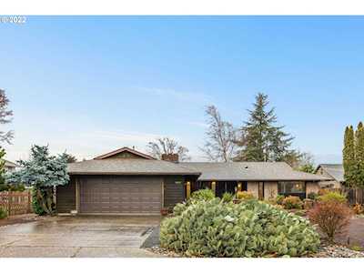 6004 NW Perthshire RD Vancouver, WA 98663
